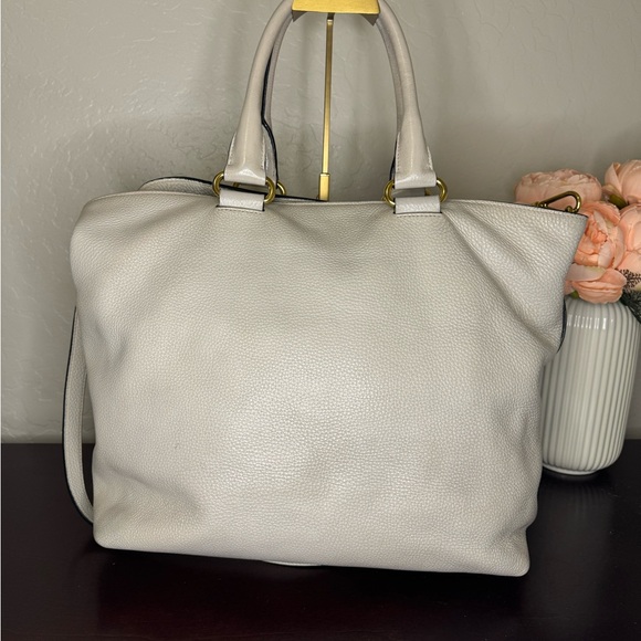 PRADA PEBBLED LARGE SHOULDER BAG/CROSSBODY - Picture 5 of 10